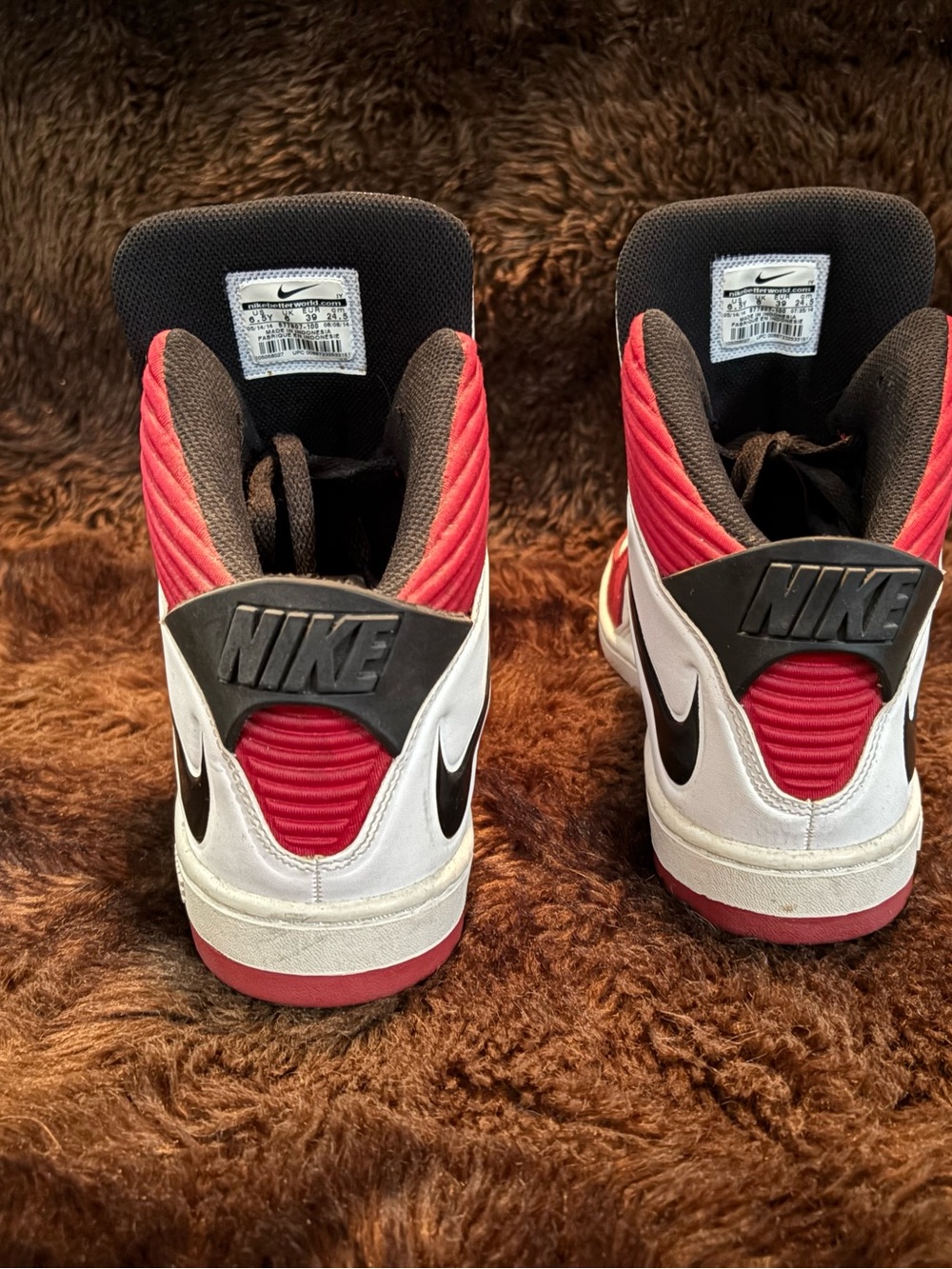 Nike Invaders - Picture 4 of 4
